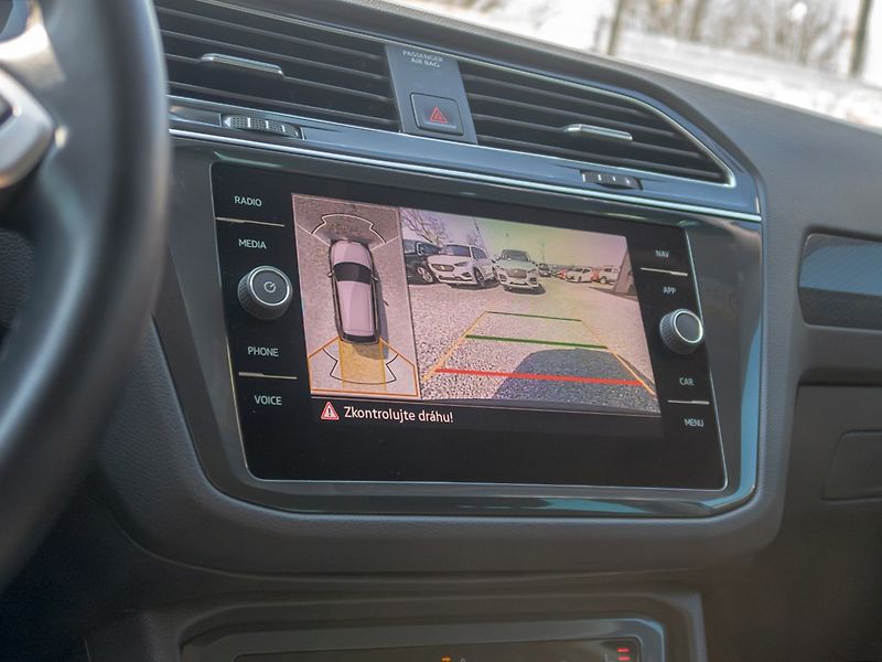 Volkswagen Tiguan (2021) 2.0TDI 110KW NAVI – LED - fotka 26 z 50