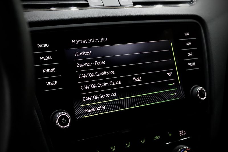 Škoda Octavia (2017) 3 FL Combi 1.4 TSI 110 kW  - fotka 33 z 34