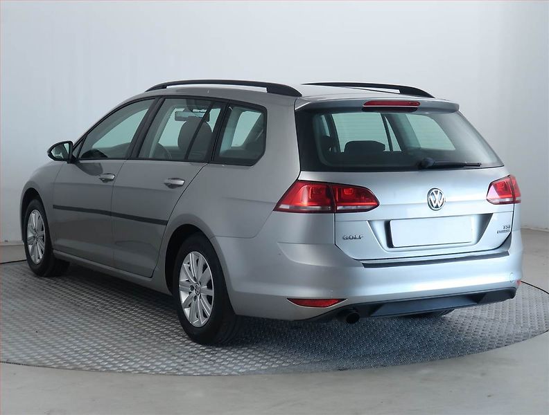 Volkswagen Golf (2014) 1.2 TSI, Tempomat - fotka 4 z 15
