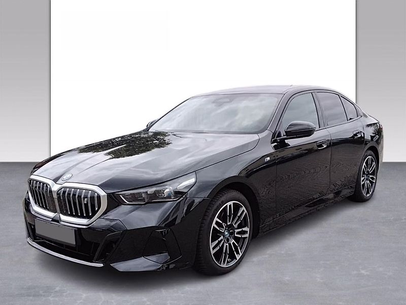 BMW i5 xDrive40 M-Sport HuD 360 Venti - fotka 1 z 20