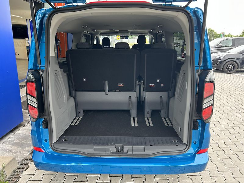 Ford Tourneo Custom Titanium L2 2.0 EcoBlue 110 kW - fotka 7 z 31