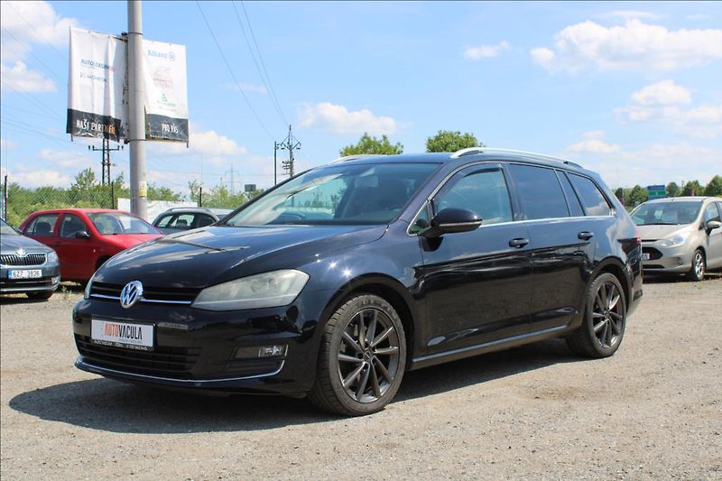 Volkswagen Golf 2,0 TDi  XENONY, AUTOMAT - fotka 1 z 32