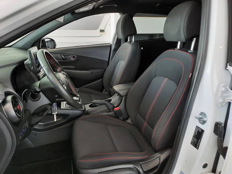 Hyundai Kona (2022) 1.0 T-GDI (88kW/120k) N-Line - fotka 7 z 22