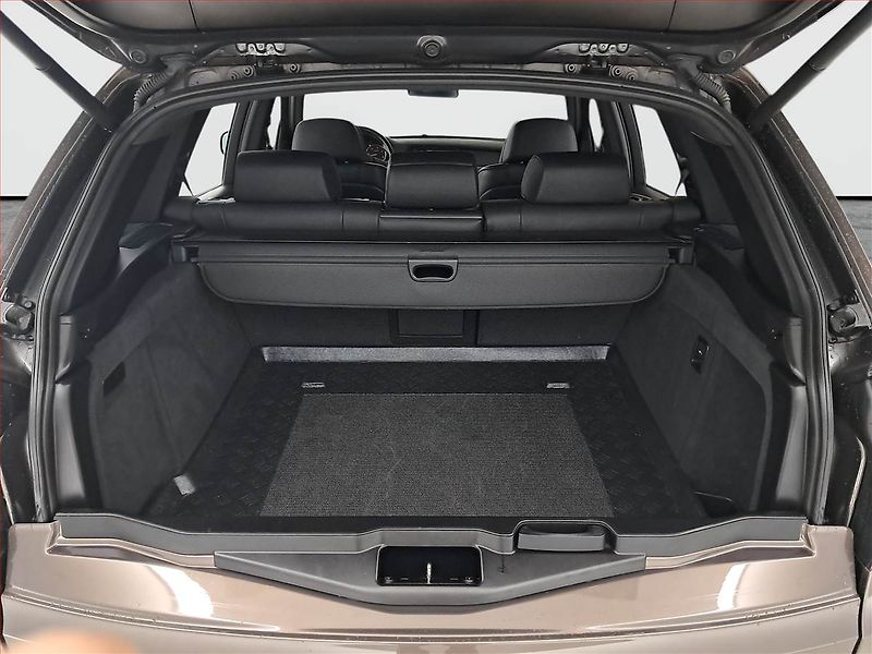 BMW X5 (2011) M Paket xDrive30d, 4X4 - fotka 26 z 27