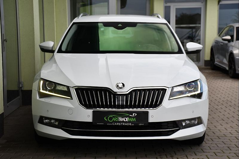 Škoda Superb 1.6TDi 88kW STYLE - fotka 9 z 40
