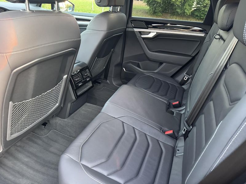 Volkswagen Touareg (2022) VW Touareg R-Line 210 kW | ČR  - fotka 10 z 18