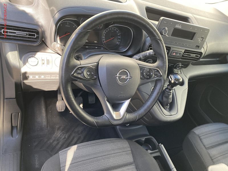 Opel Combo (2018) 1.5CDTi, ČR, 96kW, servis - fotka 12 z 19