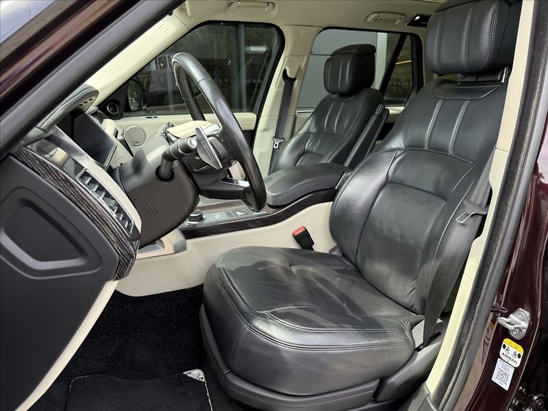 Land Rover Range Rover 5,0 AUTOBIOGRAPHY P525 - fotka 13 z 27