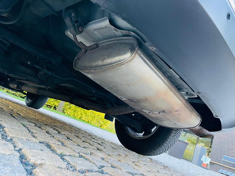 Hyundai ix35 2.0i MANUÁL VÝHŘEV SERVISKA - fotka 21 z 45