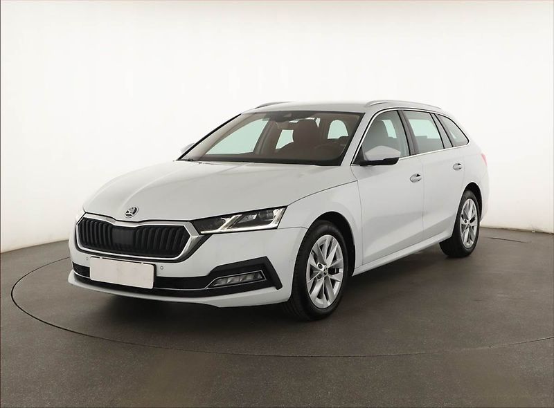 Škoda Octavia (2022) 2.0 TDI, ČR,1.maj, Serv.kniha - fotka 2 z 20