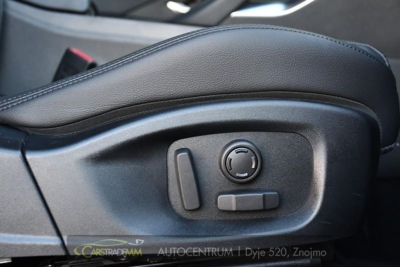 Jaguar E-Pace D165 AWD - fotka 23 z 51
