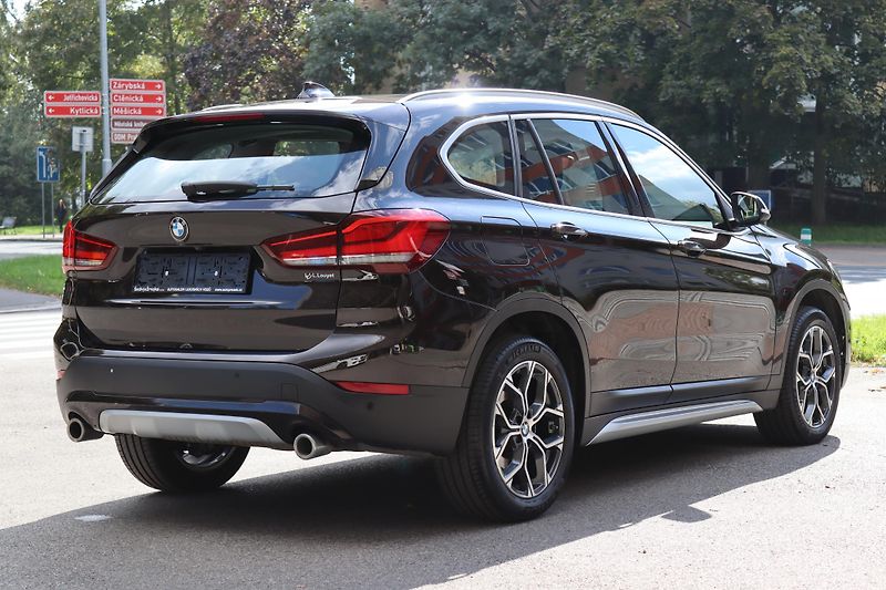 BMW X1 XDRIVE 25i F48 170kW - fotka 11 z 50