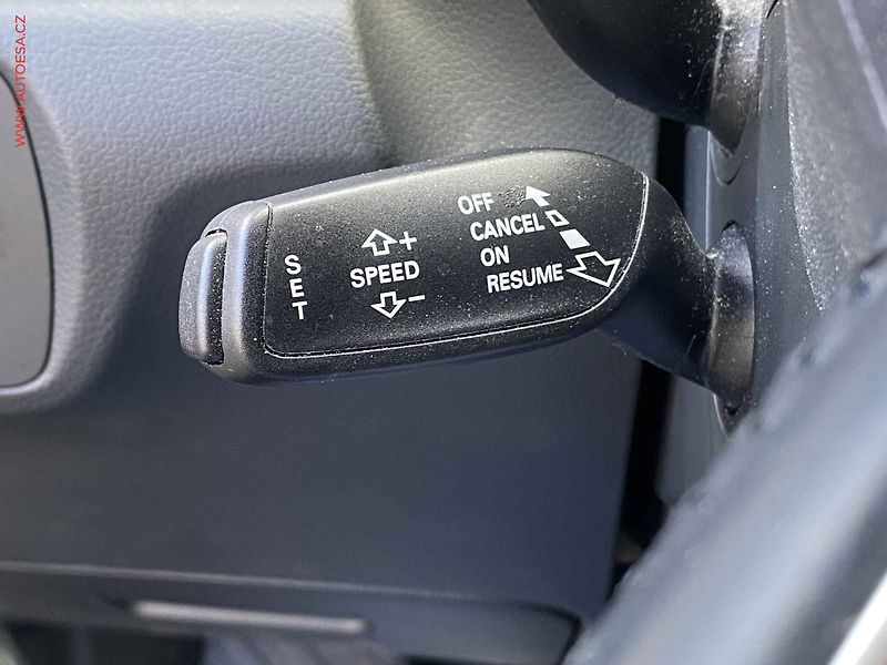 Audi Q3 (2017) 1.4 TFSi, Bixen, kůže, navi - fotka 14 z 20