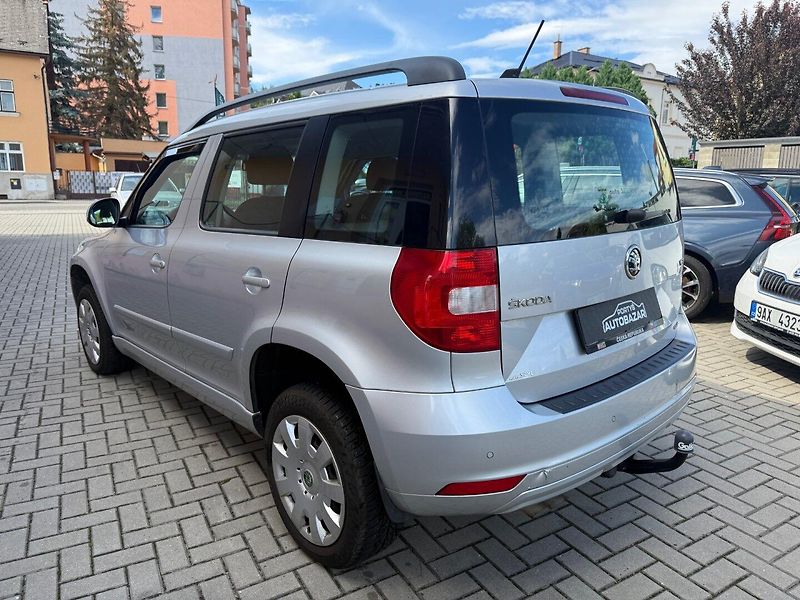 Škoda Yeti (2014) 2.0 TDI 4X4 - Původ ČR ! - fotka 2 z 16