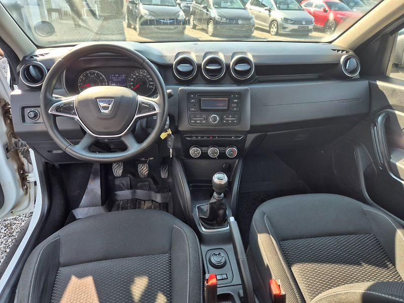 Dacia Duster (2019) 1.6 i 4x4 TOP STAV - fotka 14 z 25