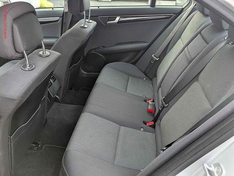 Mercedes-Benz Třídy C (2011) 2.2 CDi, ČR, AT, xenon - fotka 10 z 17