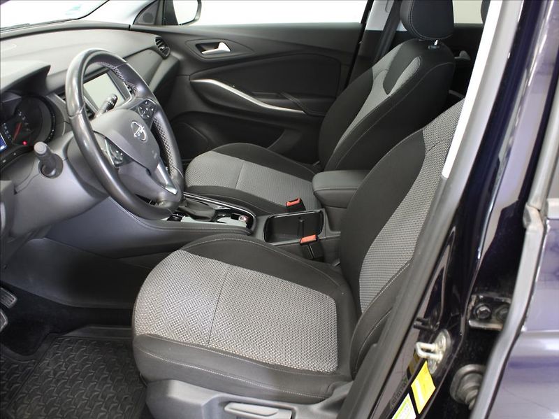 Opel Grandland X 1,2 Turbo 96kW AT 1.maj.ČR - fotka 6 z 16