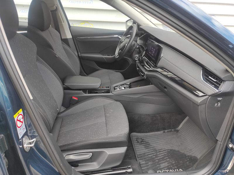 Škoda Octavia 2,0TDi 85kW, DSG, STYLE, ČR - fotka 31 z 51