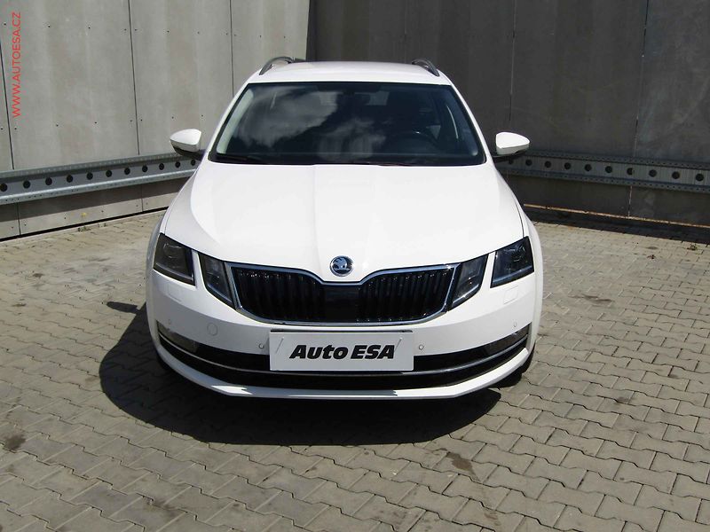 Škoda Octavia (2019) 1.0 TSi, ČR, Style - fotka 2 z 19
