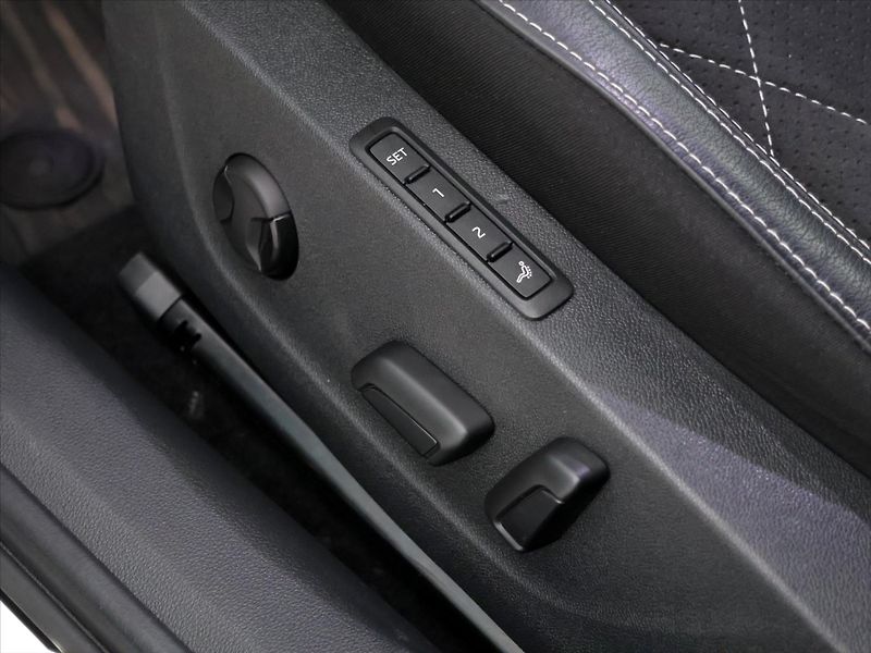 Škoda Octavia RS 2,0 TDI  147kW DSG 1.Maj. D - fotka 19 z 45