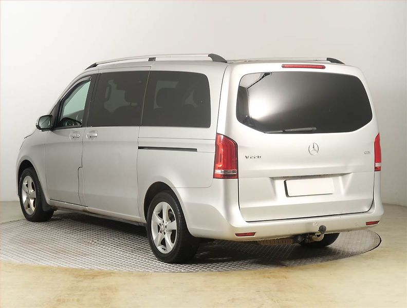 Mercedes-Benz Třídy V (2014) 220 CDI, ČR, DPH - fotka 4 z 25