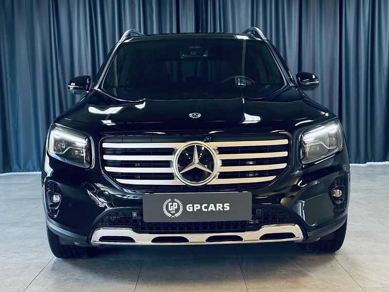Mercedes-Benz GLB (2024) 200d*4M*PANO*ZÁRUKA*360 - fotka 2 z 36
