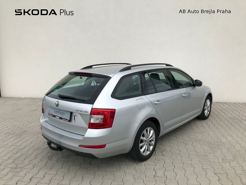 Škoda Octavia (2016) COM STYLE TD81/1.6 7AG - fotka 2 z 24