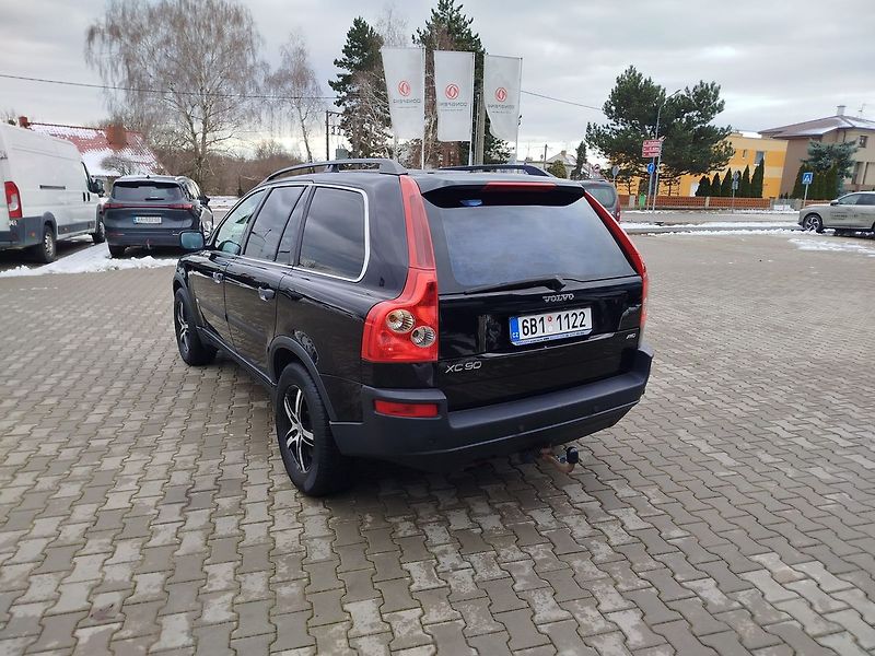 Volvo XC90 - fotka 17 z 28