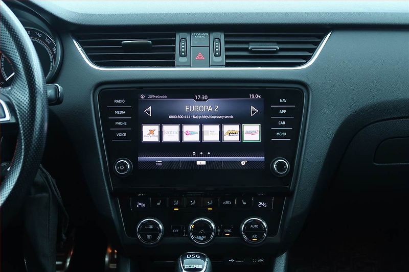 Škoda Octavia (2017) RS 2.0 TDI, 4X4, Automat - fotka 12 z 24