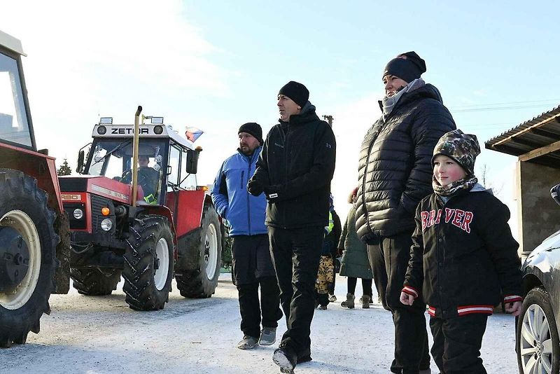 Přehlídka traktorů v Chmelišti. Foto: Richard Karban