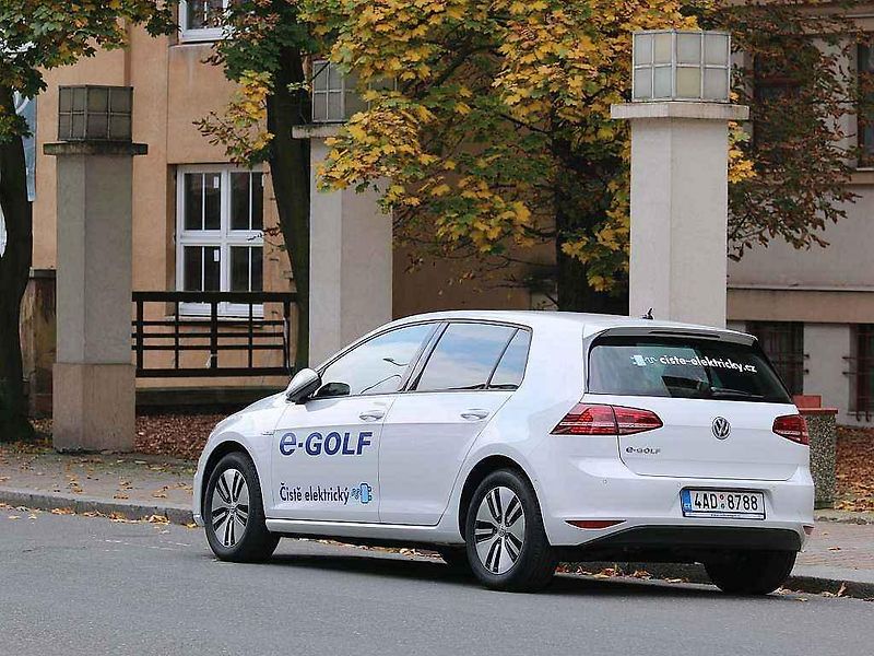 Volkswagen e-up!.