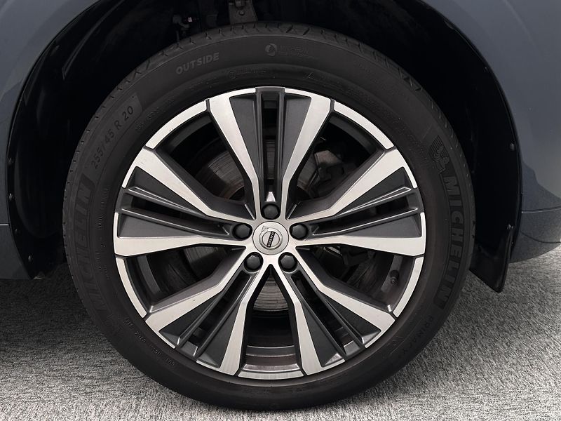 Volvo XC60 B4 AWD BRIGHT PLUS CZ 1.maj - fotka 45 z 45