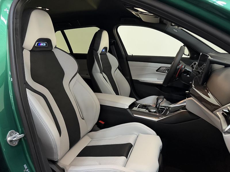 BMW M3 xDrive Competition Touring NEW - fotka 47 z 49