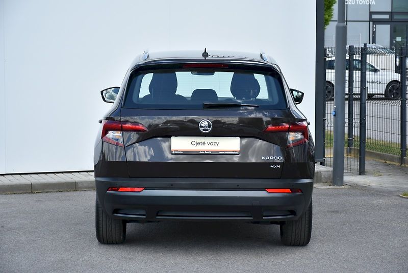 Škoda Karoq (2019) AMBITION 2.0 TDI 110 kW 4X4 - fotka 10 z 32