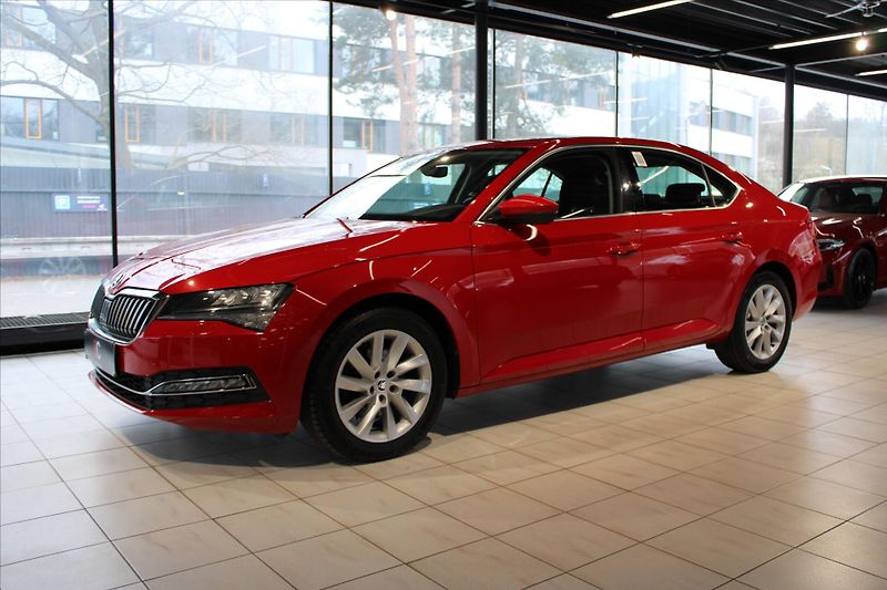 Škoda Superb 2.0 TDi DSG Style - fotka 3 z 28