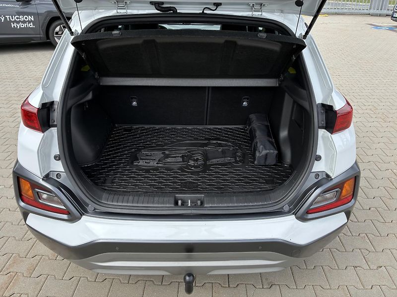 Hyundai Kona 1.6-130KW,4X4,AUTOMAT,TAŽNÉ - fotka 22 z 25