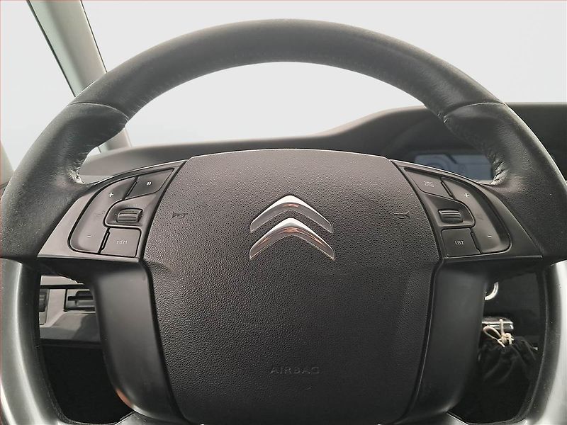Citroën C4 Picasso (2014) 1.6 HDi, 7 míst, Navi - fotka 16 z 21