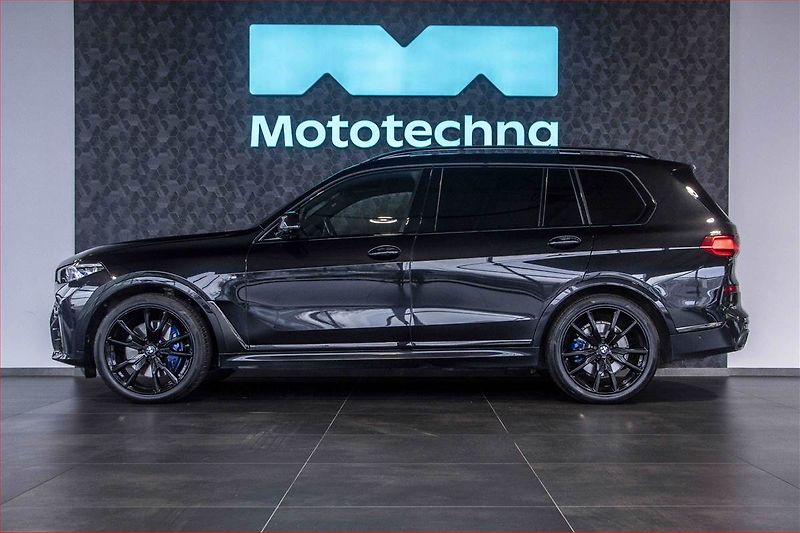 BMW X7 (2021) xDrive40i - fotka 3 z 24