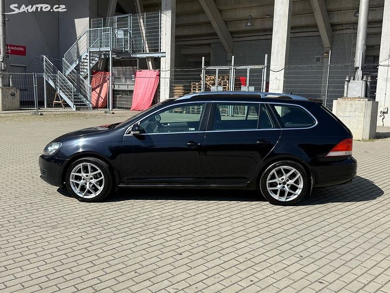 Volkswagen Golf (2010) 1.6TDI, 77kw Nová STK - fotka 2 z 20
