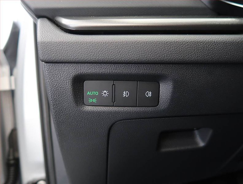 Škoda Octavia (2023) Ambition 2.0 TDI, ČR,1.maj - fotka 23 z 24