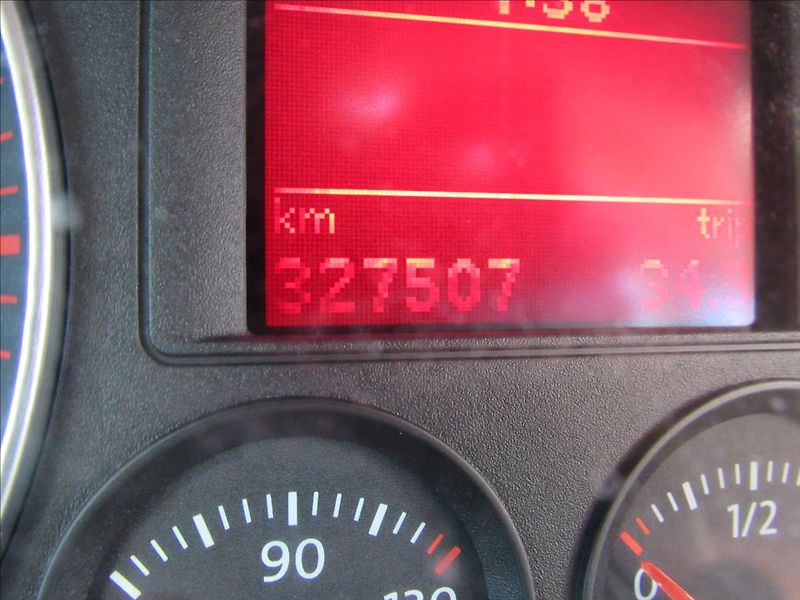 Volkswagen Jetta 2,0 TDi 103kW - fotka 14 z 24