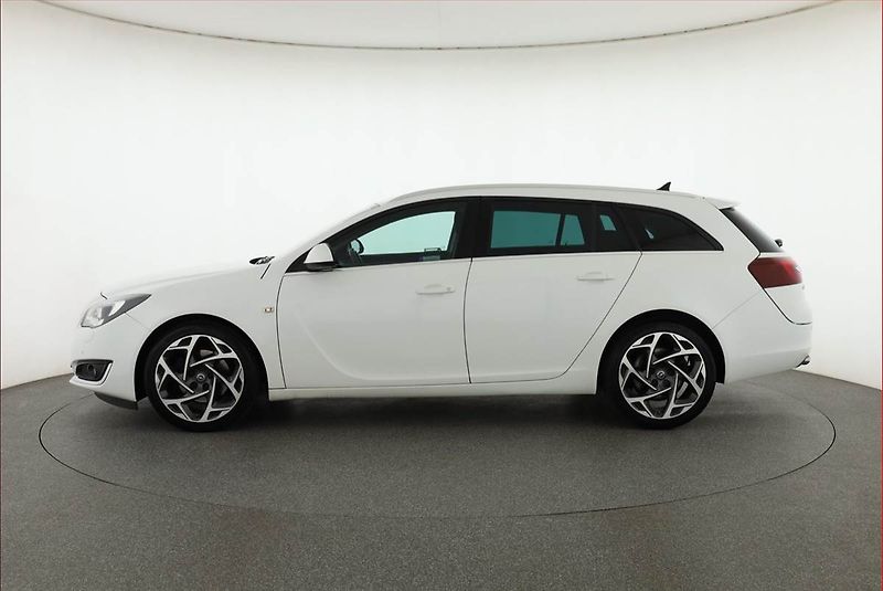 Opel Insignia (2015) 2.0 BiTurbo CDTI, Automat - fotka 3 z 18