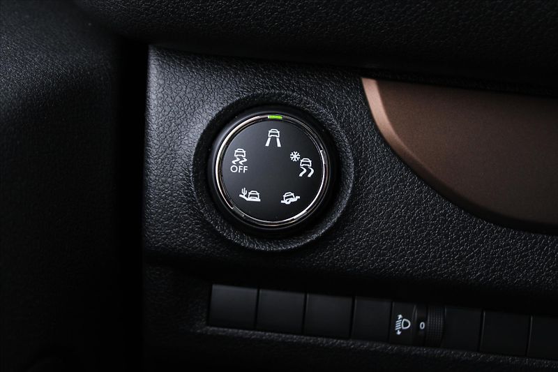 Toyota ProAce Verso 2.0D 130kW L2 A/T 8-MÍST KŮŽE - fotka 16 z 24