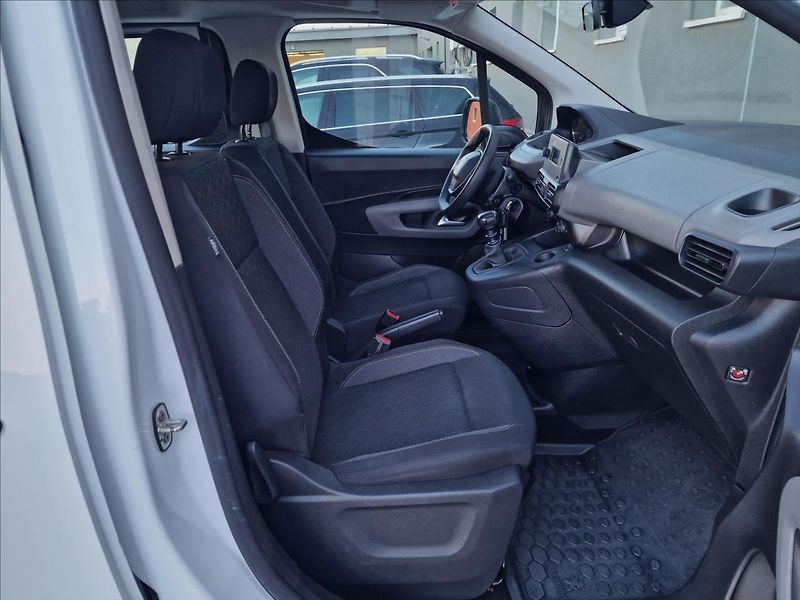 Peugeot Rifter 1.2 PureTech 110 S&S,ČR,1.Maj - fotka 14 z 50