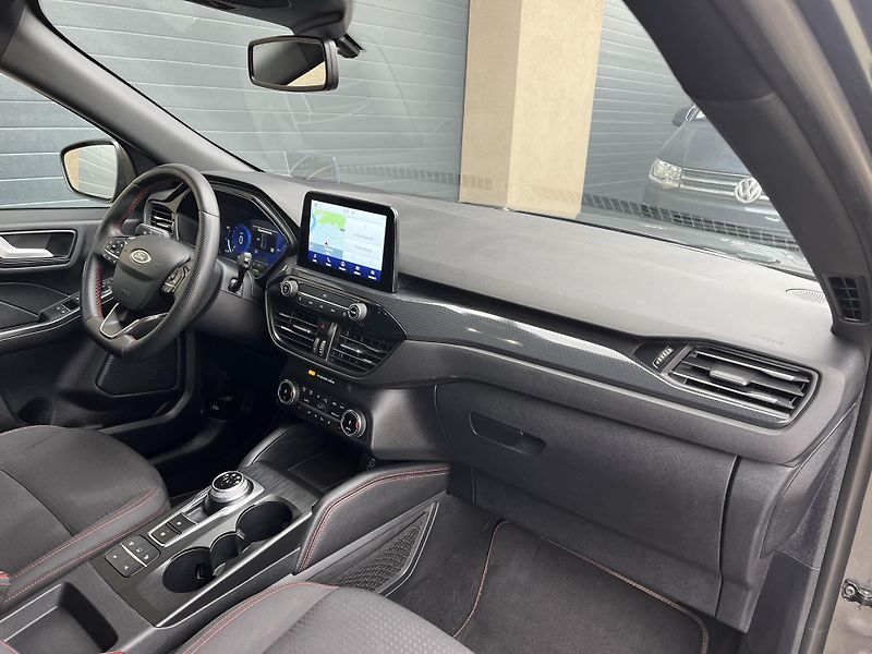 Ford Kuga (2023) 2.5 Plug-in Hybrid, ST-Line  - fotka 11 z 44
