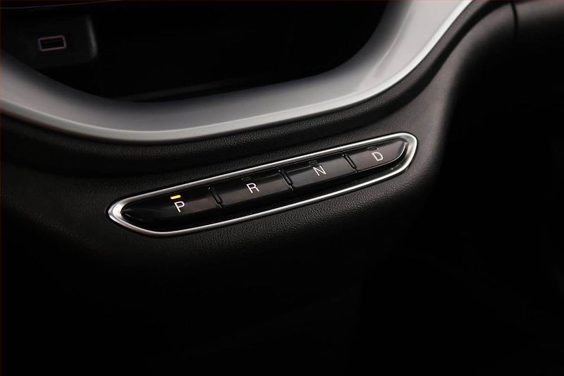 Fiat 500e (2021) 42 kWh, SoH 91%, Automat - fotka 13 z 22