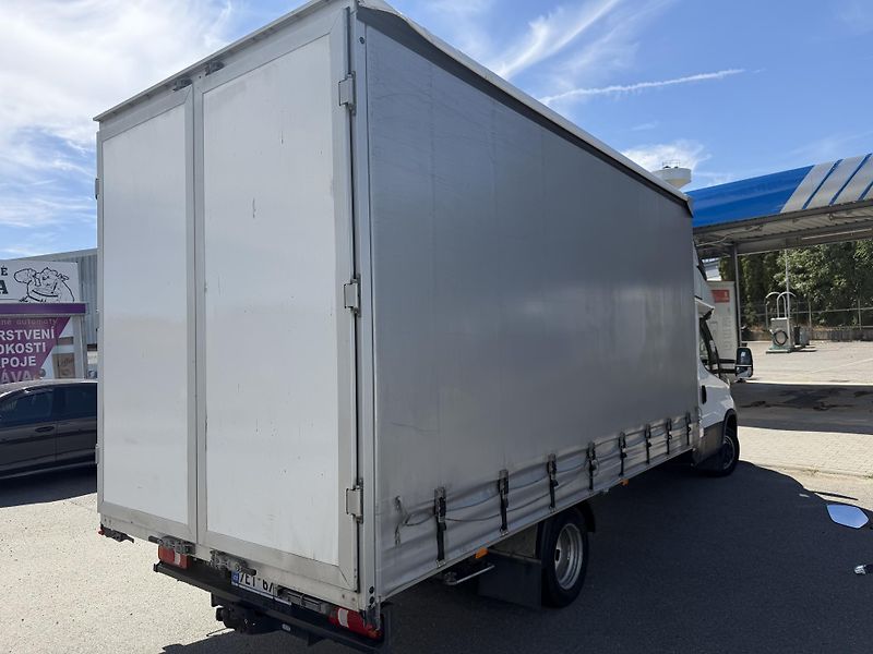 Iveco Daily (2023) 50C do 3,5t 2x spaní - fotka 6 z 13