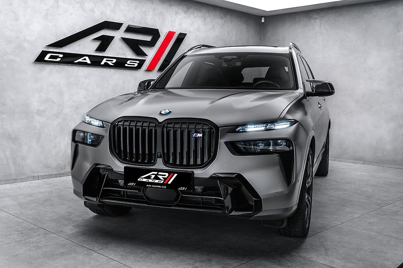BMW X7 M60i Individual Masáže - fotka 3 z 32