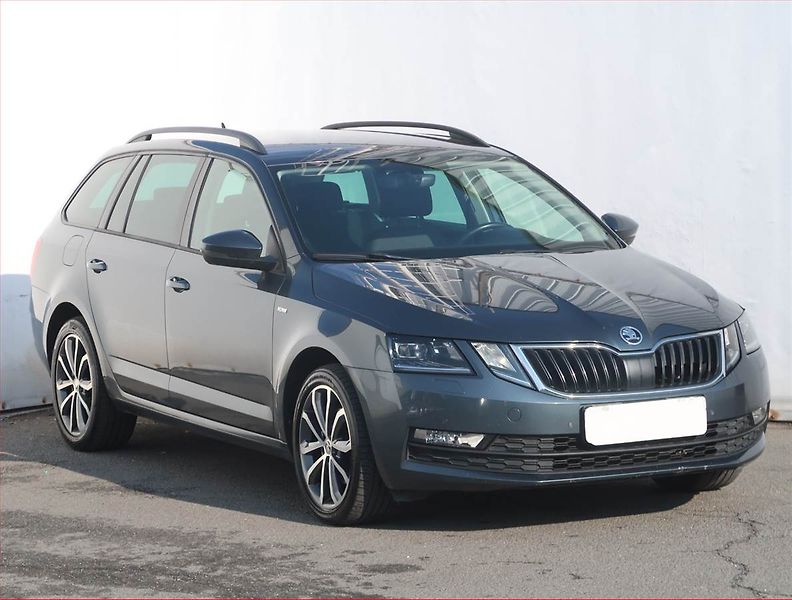 Škoda Octavia (2019) Style 2.0 TDI, Serv.kniha - fotka 1 z 22