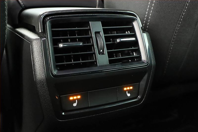 Škoda Karoq (2025) 2.0 TSI, SPORTLINE, AUTOMAT - fotka 12 z 21
